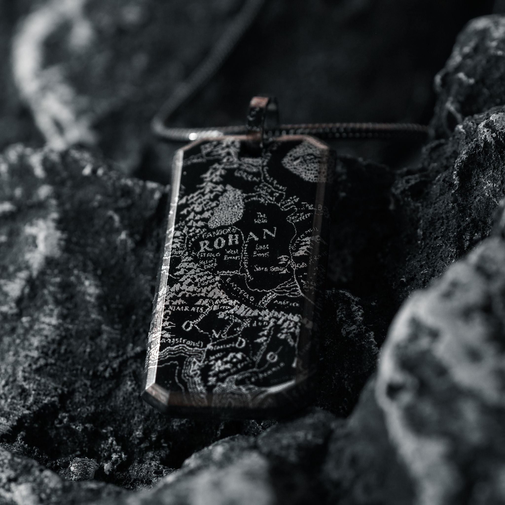 Collier avec pendentif La Terre du Milieu