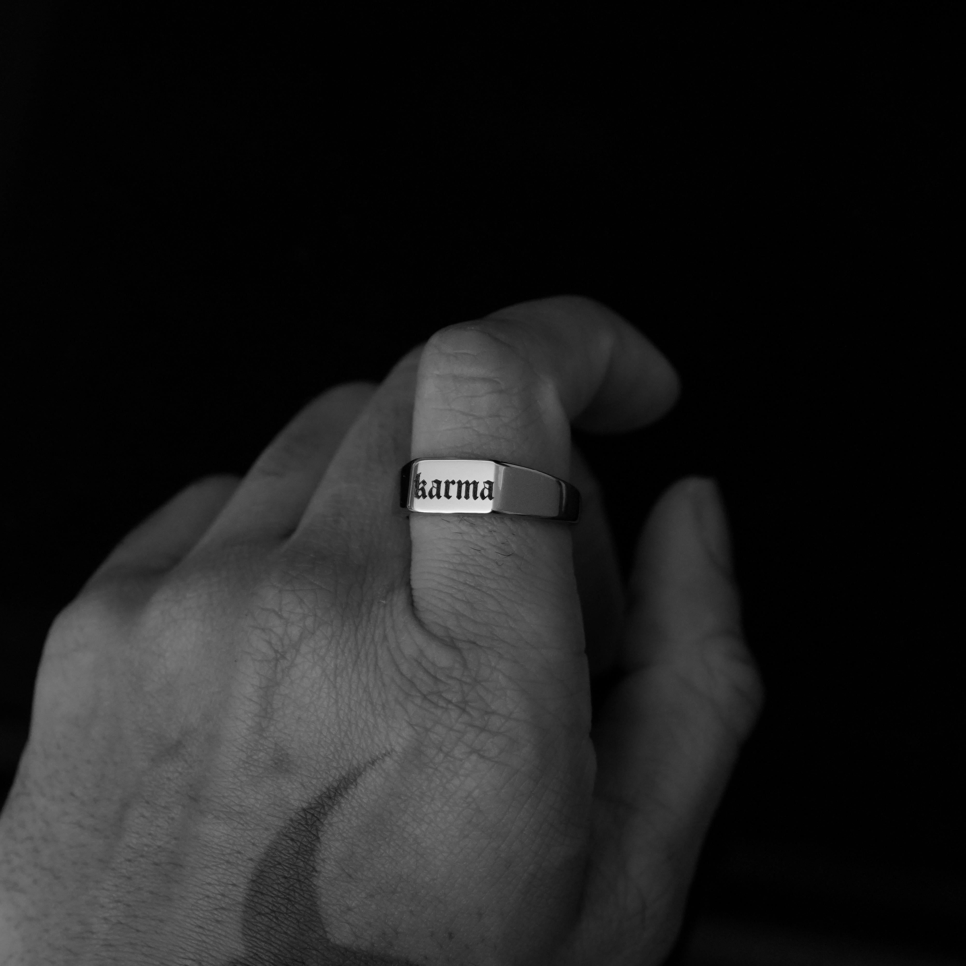 Bague Karma